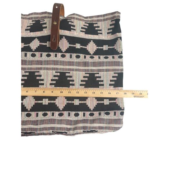 The Same Direction Aztec Purse Tribal Secret Shoulder Bag Woven Lightweight Boho - Picture 3 of 11